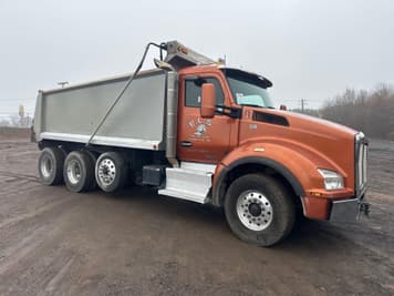 Main image Kenworth T880
